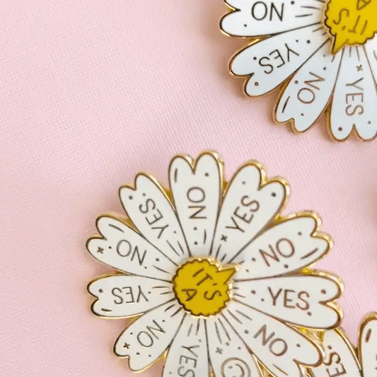 Spinning Daisy Enamel Pin